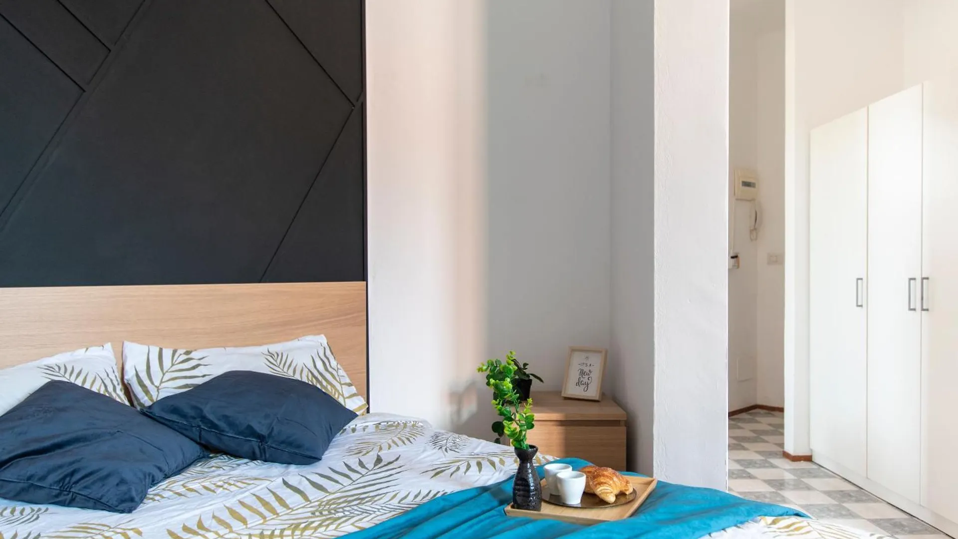 I Host Apartment - Pasteur 15-3 Milan 0*,  Italy